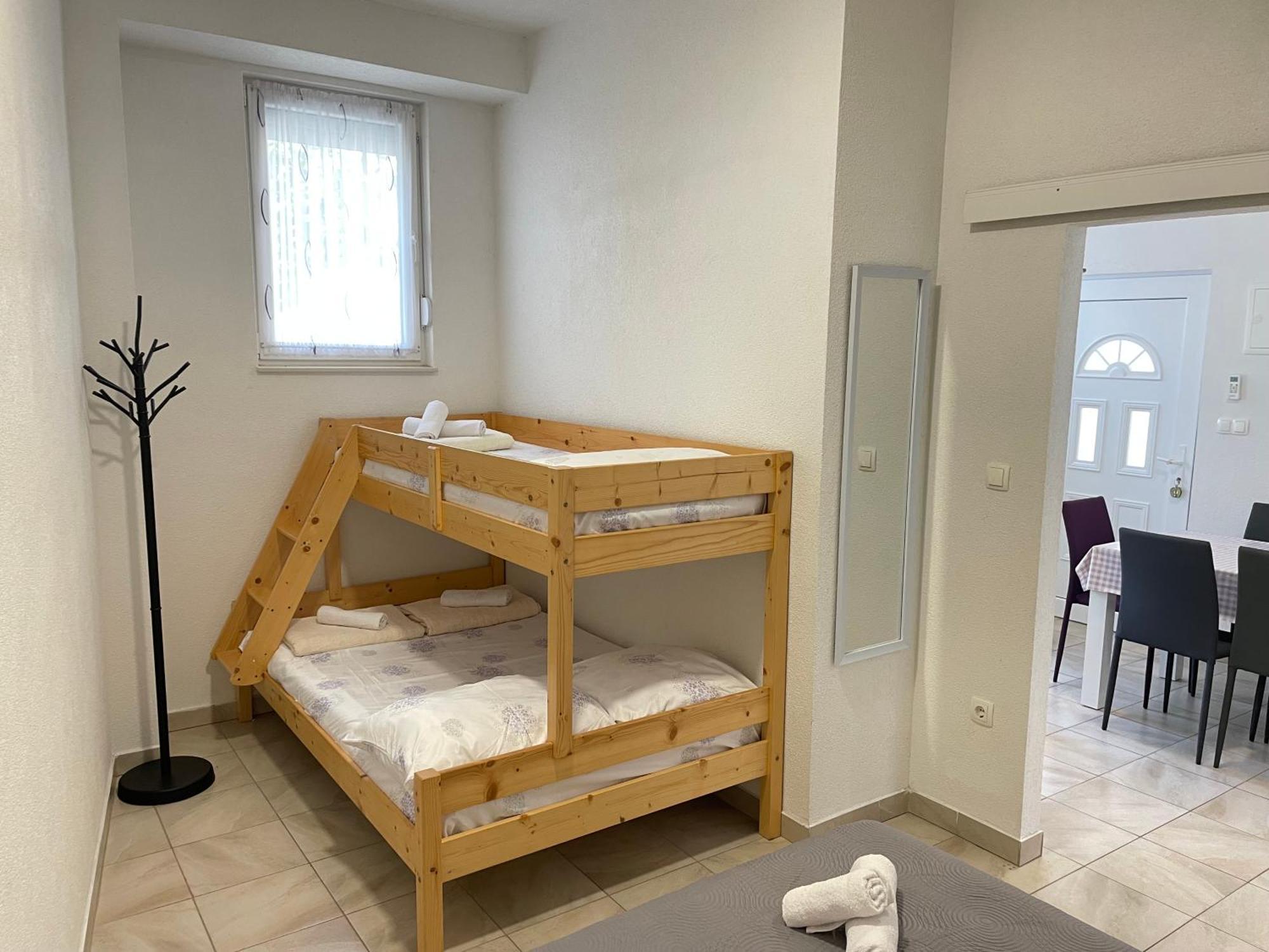 Apartments Coric Trogir Ngoại thất bức ảnh