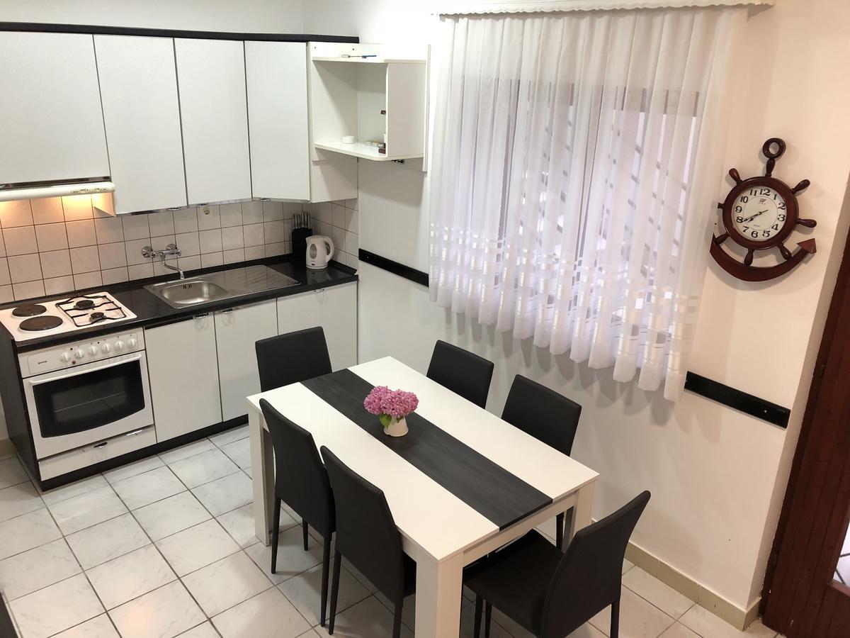 Apartments Coric Trogir Ngoại thất bức ảnh